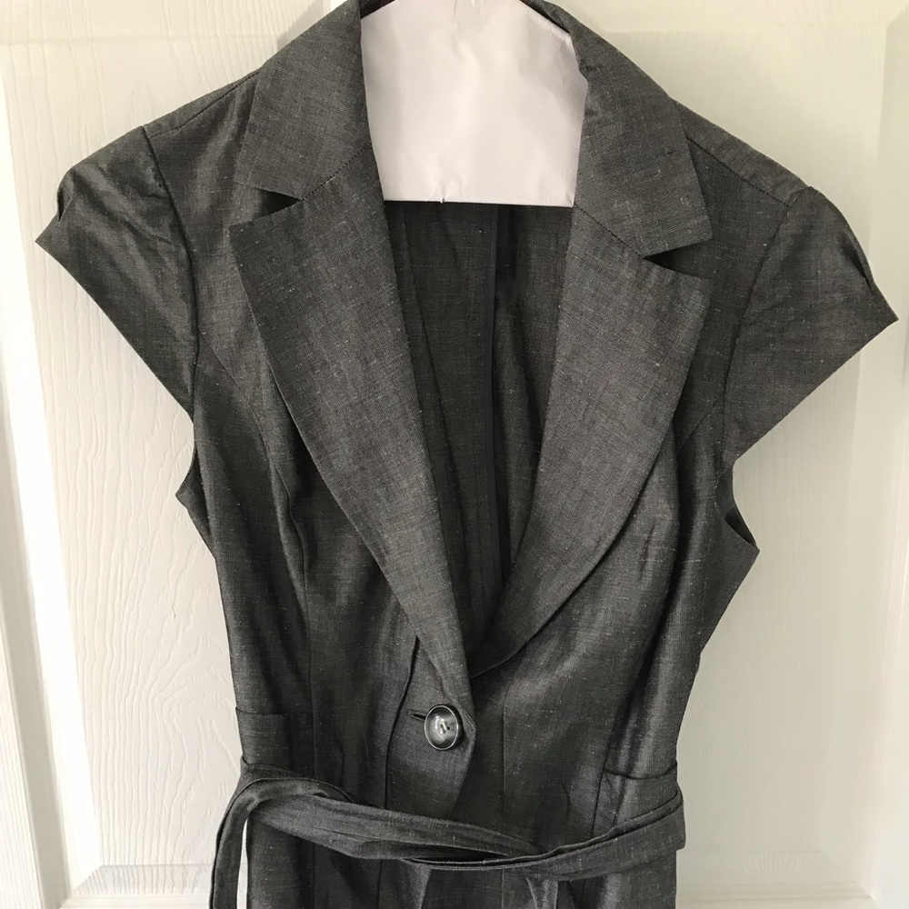 Ann Taylor short sleeve skirt suit